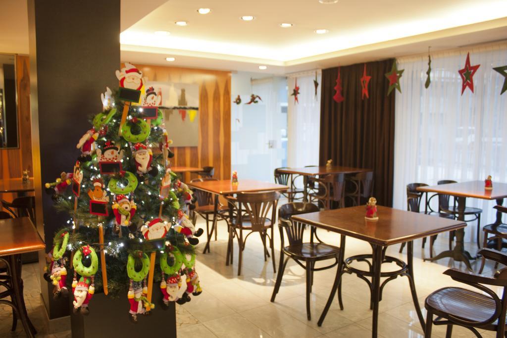 Hotel Mu 라코르티나다 외부 사진