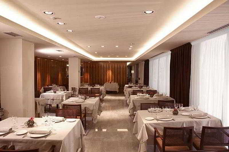 Hotel Mu 라코르티나다 외부 사진