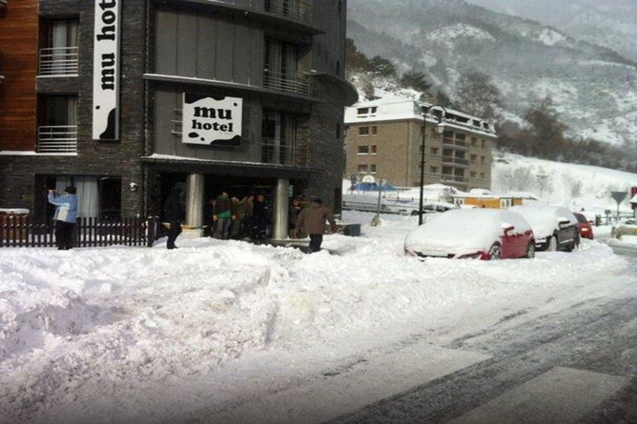Hotel Mu 라코르티나다 외부 사진