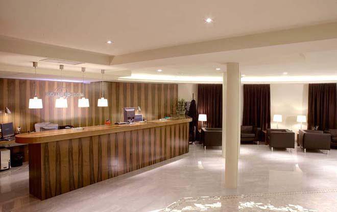 Hotel Mu 라코르티나다 내부 사진