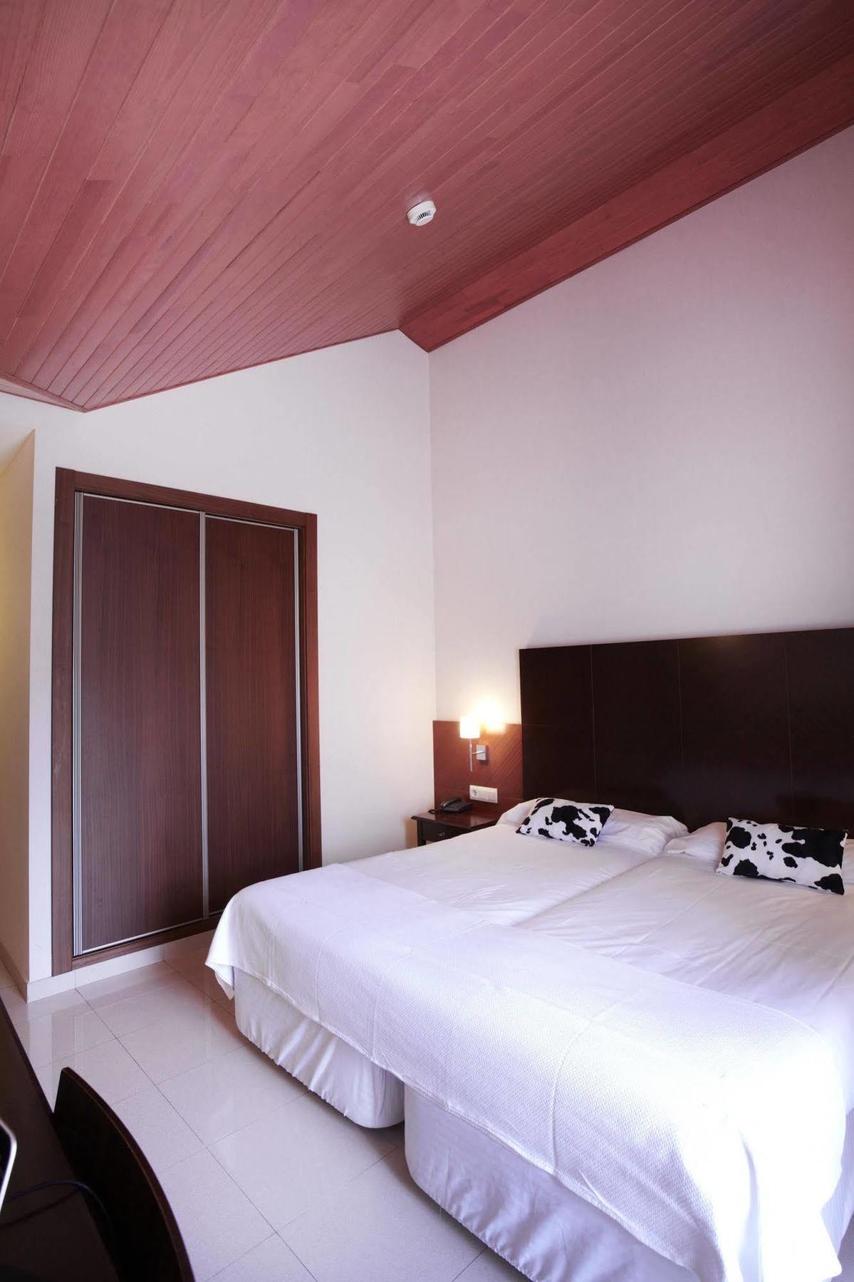 Hotel Mu 라코르티나다 외부 사진
